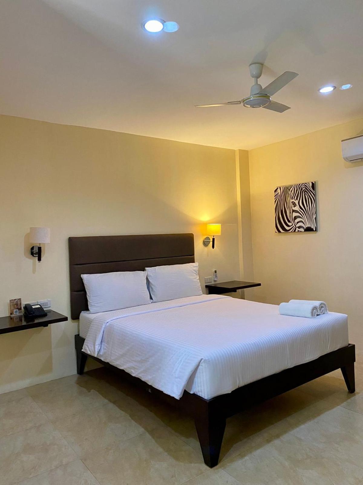 Panglao Regents Park Resort Exterior foto